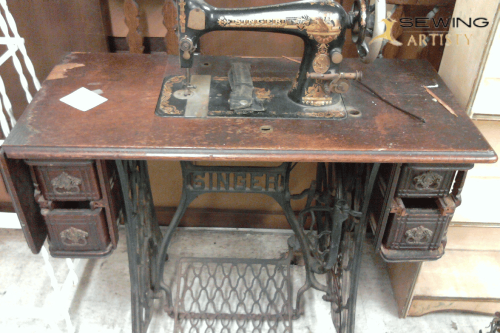  Antique Singer Sewing Machine